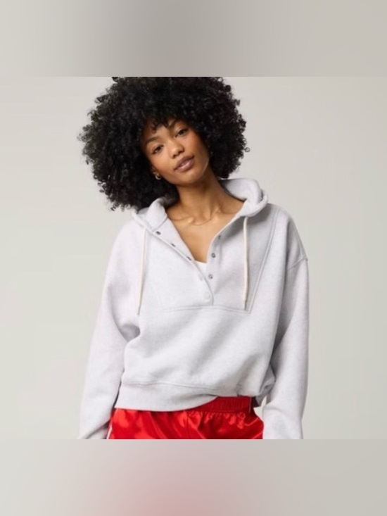 aerie Tops - OFFLINE By Aerie Cloud
Fleece Snap
Front Hoodie
